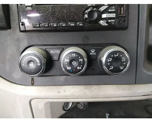 PETERBILT 579 TEMPERATURE CONTROL