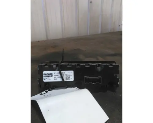 PETERBILT 579 TEMPERATURE CONTROL