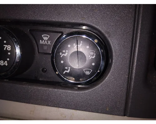 PETERBILT 579 TEMPERATURE CONTROL
