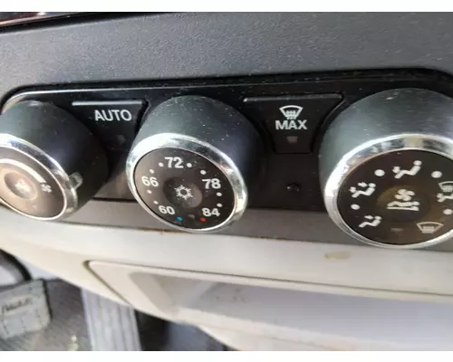 PETERBILT 579 TEMPERATURE CONTROL