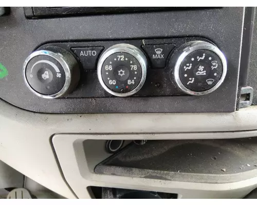 PETERBILT 579 TEMPERATURE CONTROL