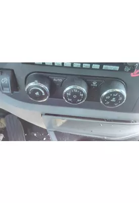 PETERBILT 579 TEMPERATURE CONTROL