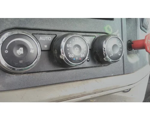 PETERBILT 579 TEMPERATURE CONTROL