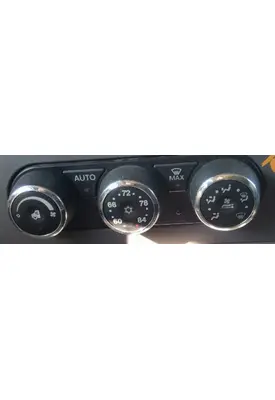 PETERBILT 579 TEMPERATURE CONTROL