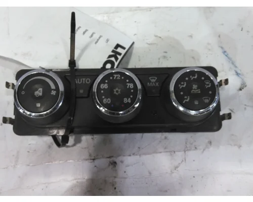 PETERBILT 579 TEMPERATURE CONTROL