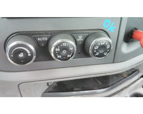 PETERBILT 579 TEMPERATURE CONTROL