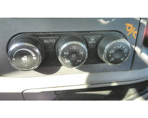 PETERBILT 579 TEMPERATURE CONTROL
