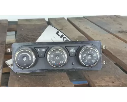 PETERBILT 579 TEMPERATURE CONTROL