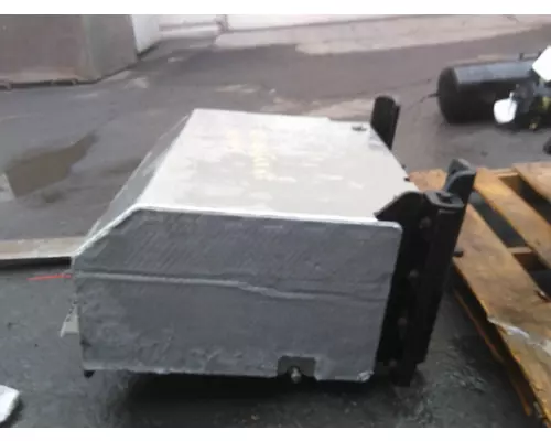 PETERBILT 579 TOOL BOX