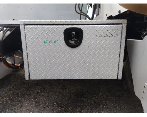 PETERBILT 579 TOOL BOX