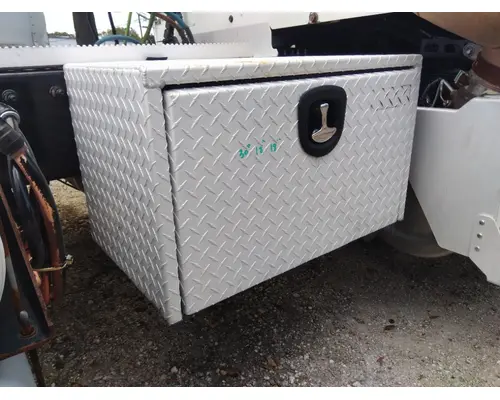 PETERBILT 579 TOOL BOX