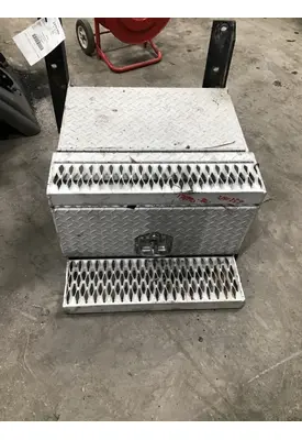 PETERBILT 579 TOOL BOX
