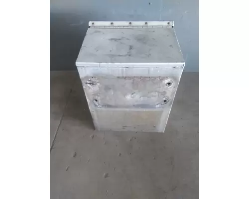 PETERBILT 579 TOOL BOX