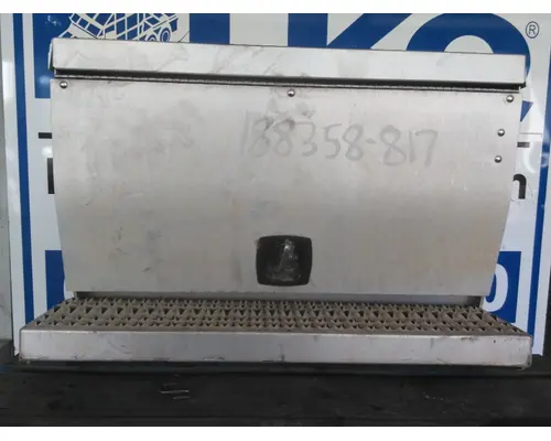 PETERBILT 579 TOOL BOX