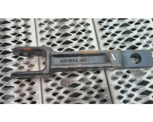 PETERBILT 579 TOW HOOK