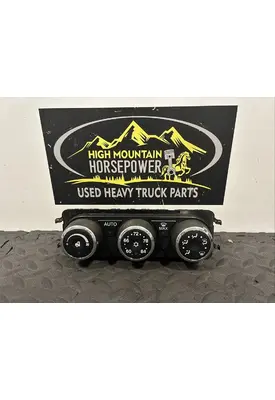 PETERBILT 579 Temperature Control