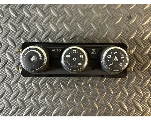 PETERBILT 579 Temperature Control