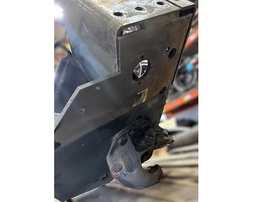PETERBILT 579 Trailer Hitch