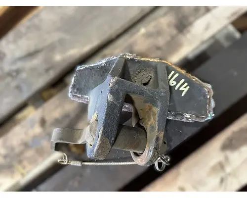 PETERBILT 579 Trailer Hitch