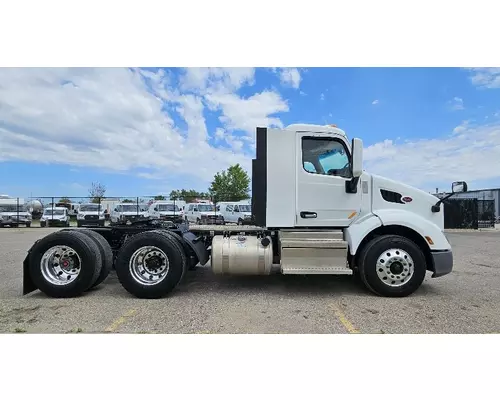 PETERBILT 579 Used Trucks