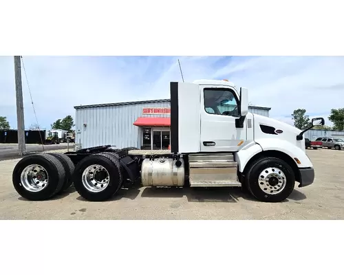 PETERBILT 579 Used Trucks