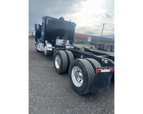 PETERBILT 579 VEHICLE FOR SALE