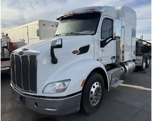 PETERBILT 579 Vehicle For Sale