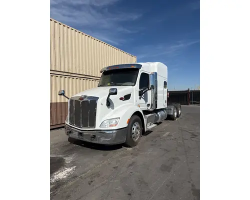 PETERBILT 579 Vehicle For Sale