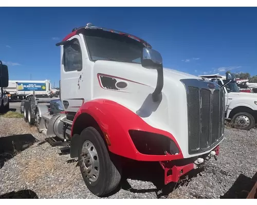 PETERBILT 579 Vehicle For Sale