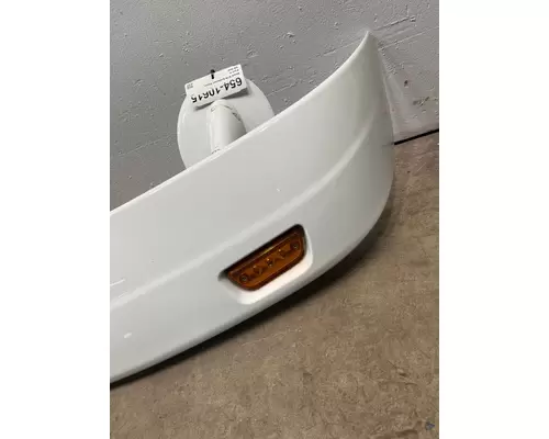 PETERBILT 579 Visor