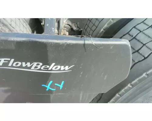 PETERBILT 579 WHEELHUB COVER