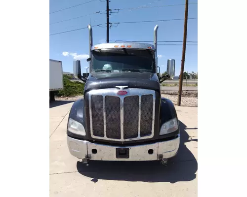 PETERBILT 579 WHOLE TRUCK FOR RESALE