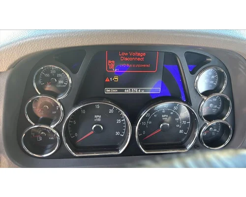 PETERBILT 579 WHOLE TRUCK FOR RESALE