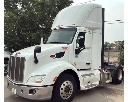 PETERBILT 579 WHOLE TRUCK FOR RESALE