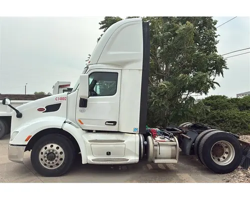 PETERBILT 579 WHOLE TRUCK FOR RESALE