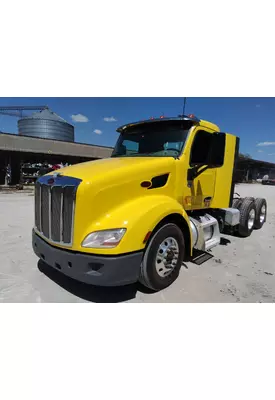 PETERBILT 579 WHOLE TRUCK FOR RESALE