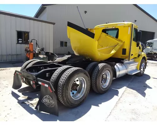 PETERBILT 579 WHOLE TRUCK FOR RESALE