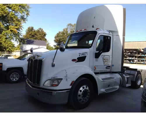 PETERBILT 579 WHOLE TRUCK FOR RESALE