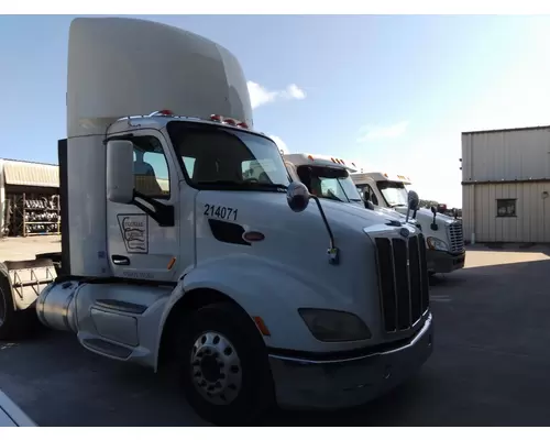 PETERBILT 579 WHOLE TRUCK FOR RESALE
