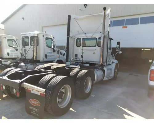 PETERBILT 579 WHOLE TRUCK FOR RESALE