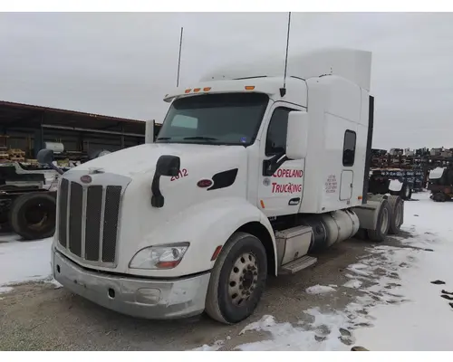 PETERBILT 579 WHOLE TRUCK FOR RESALE