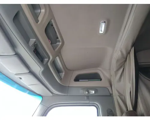 PETERBILT 579 WHOLE TRUCK FOR RESALE