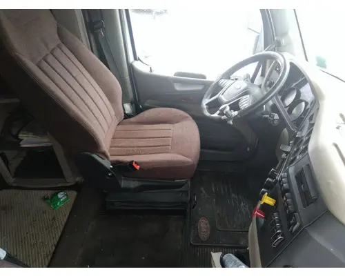 PETERBILT 579 WHOLE TRUCK FOR RESALE