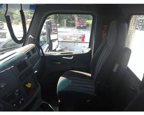 PETERBILT 579 WHOLE TRUCK FOR RESALE