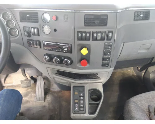 PETERBILT 579 WHOLE TRUCK FOR RESALE