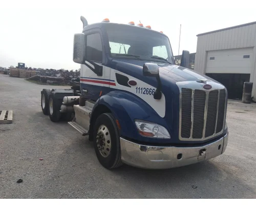 PETERBILT 579 WHOLE TRUCK FOR RESALE