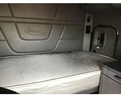 PETERBILT 579 WHOLE TRUCK FOR RESALE