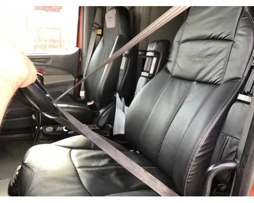 PETERBILT 579 WHOLE TRUCK FOR RESALE