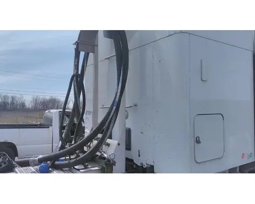 PETERBILT 579 WHOLE TRUCK FOR RESALE