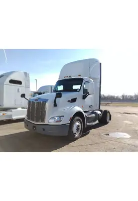 PETERBILT 579 WHOLE TRUCK FOR RESALE